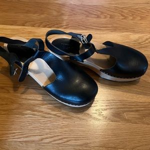 Swedish Hasbeens T-Strap, size 40